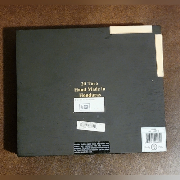 Empty Cigar Box - Picture 10 of 10